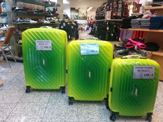 american tourister air force spinner